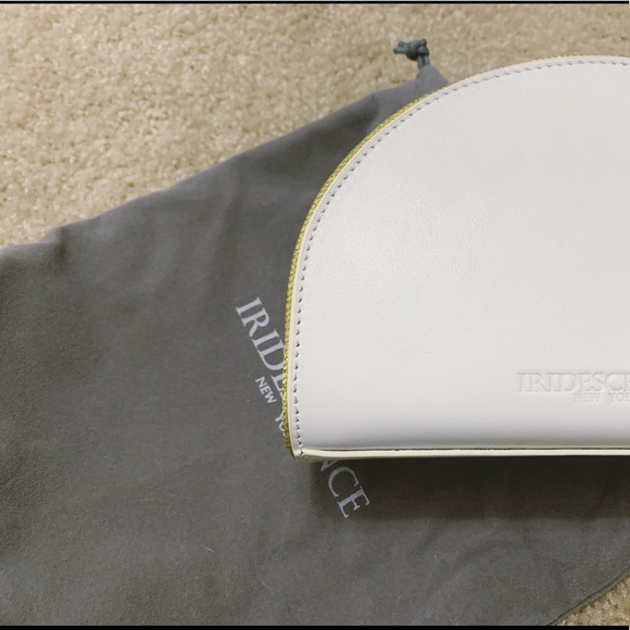 Iridescence New York - Picture 2 of 6